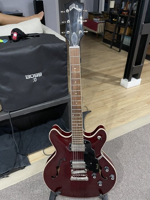 Guitarra Guild Starfire I DC Cherry de segunda mano · Foto 2 de 10 · Zaragoza · 460 €