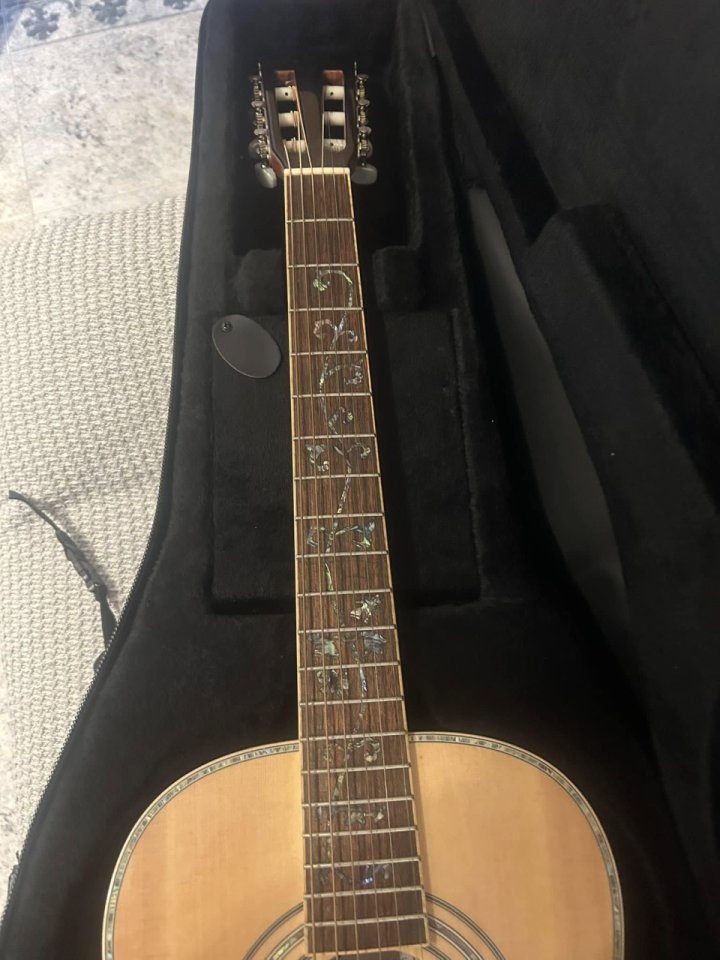 Guitarra acustica parlor HB de segunda mano · Foto 4 de 4 · Huelva · 180 €