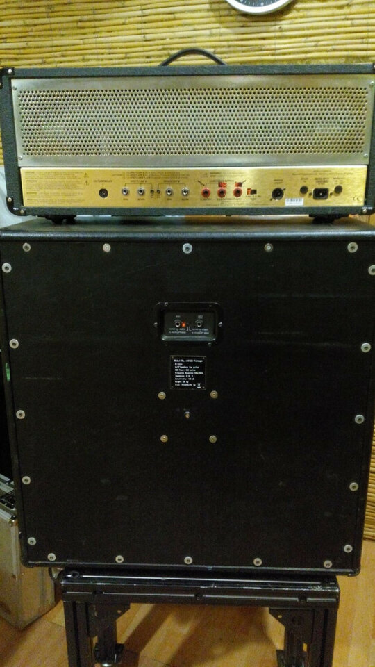 Harley Benton G412S Vintage Mueble mejorado (vacio)