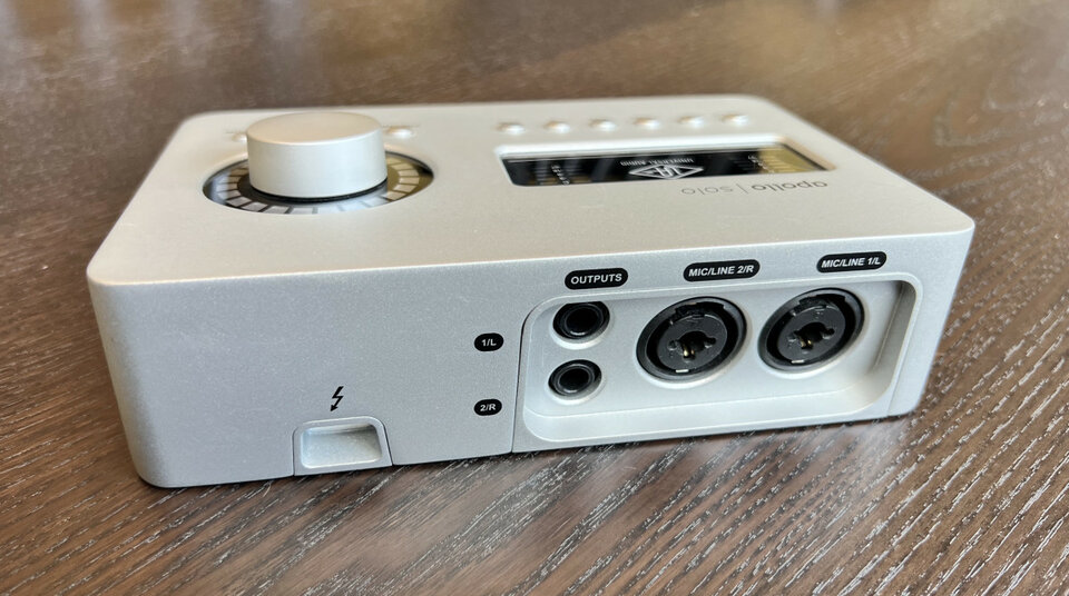 Interfaz Apollo Solo + UAD-2 Satellite Octo + Plugins Universal Audio