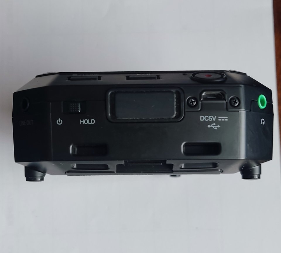 Grabadora Zoom hasta 12 canales de segunda mano · Foto 6 de 10 · SC Tenerife · 300 €