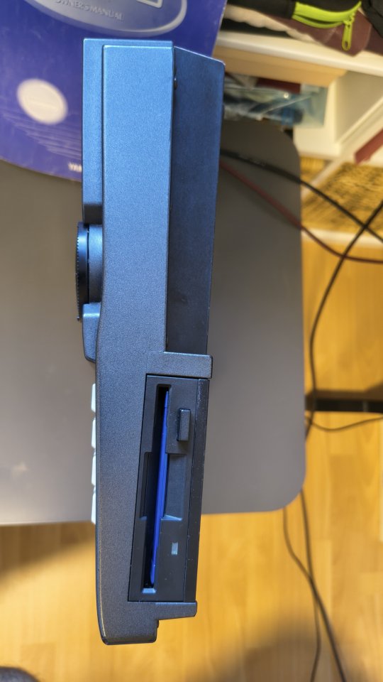 Secuenciador YAMAHA QY700 de segunda mano · Foto 8 de 10 · Tarragona · 320 €