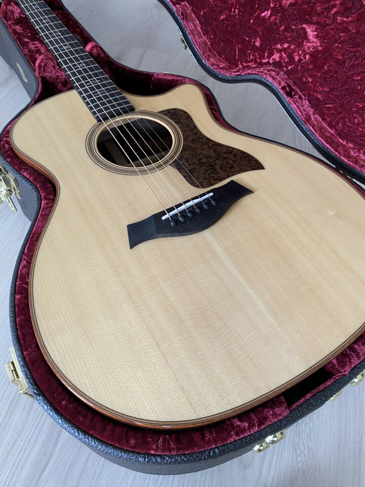 Taylor 714ce