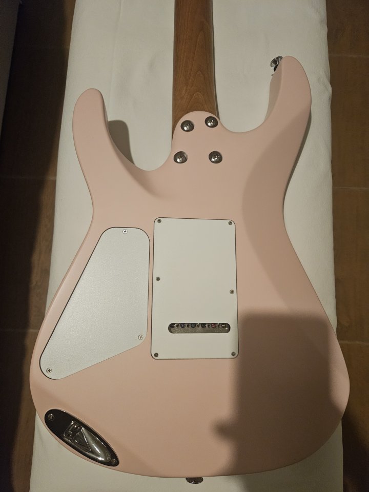 CHARVEL DK 24 SHELL PINK