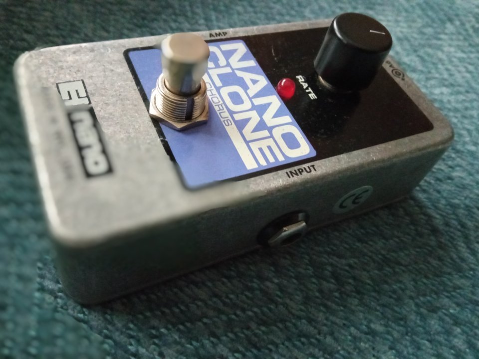 Electro Harmonix Nano Clone chorus de segunda mano · Foto 3 de 5 · Pontevedra · 25 €