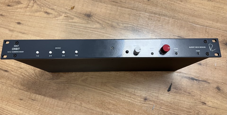 Sumador Rupert Neve 5057 Orbit