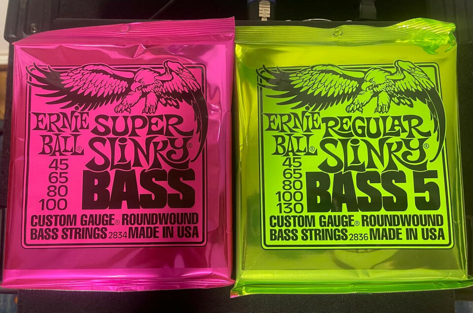 Ernie Ball Super Slinky & Regular Slinky Bass 045