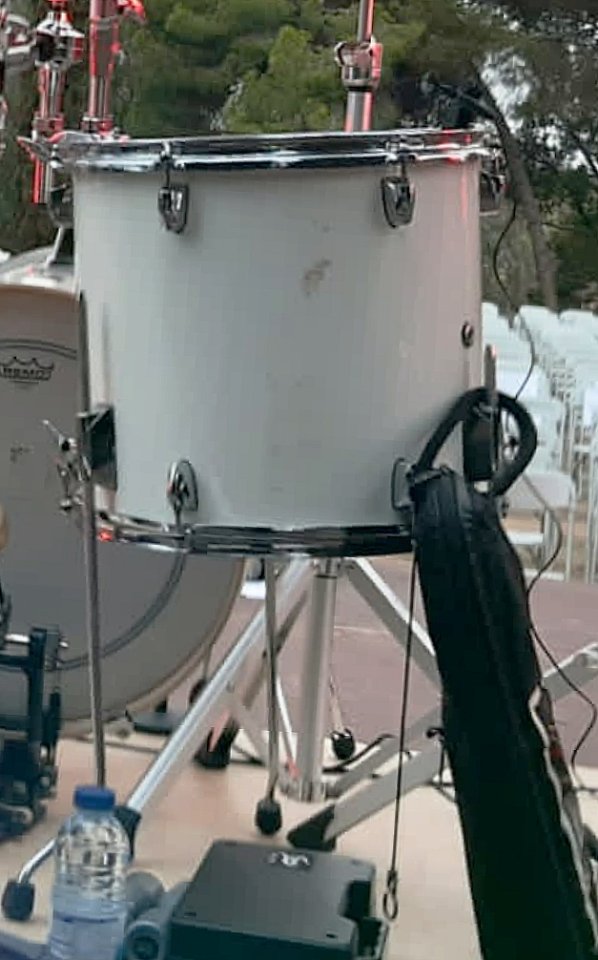 Tom Yamaha Stage Custom Birch 14x13 de segunda mano · Foto 2 de 3 · Girona
