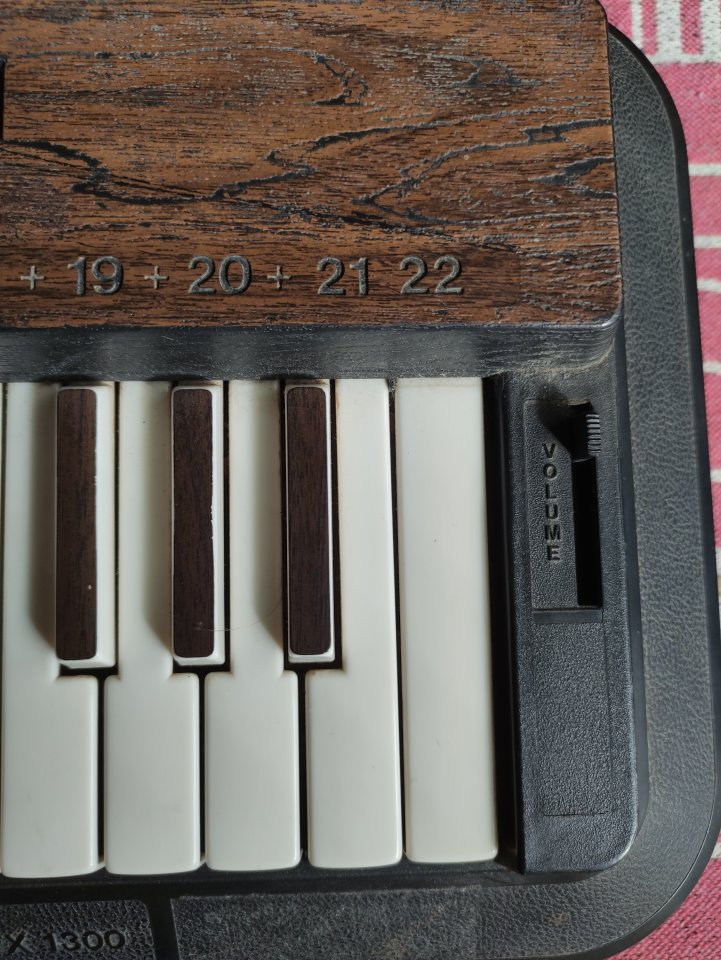 Órgano Graber Rogg CTX 1300