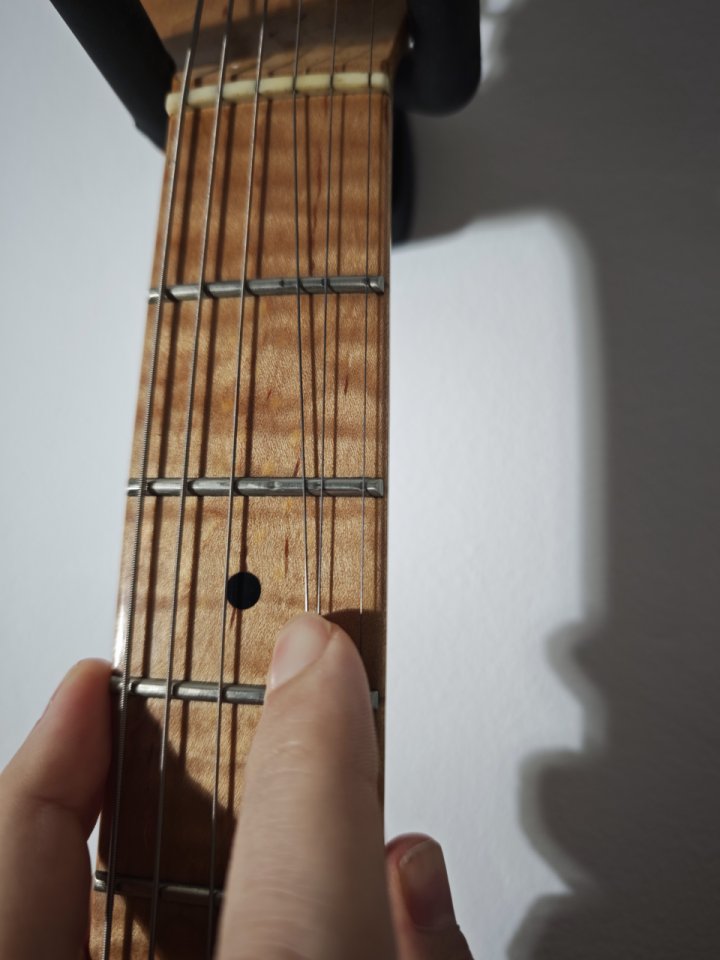 Guitarra por piezas strato