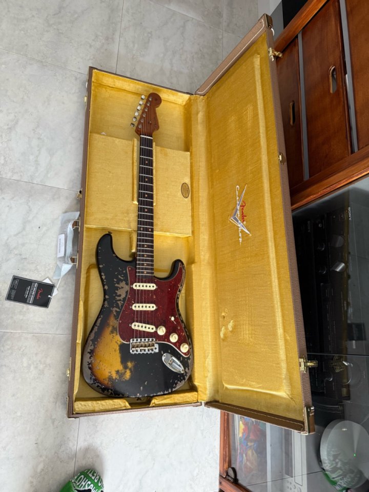 Fender 60 Strat Roasted Super Heavy Relic Black over 2T Sunburst LIM ED