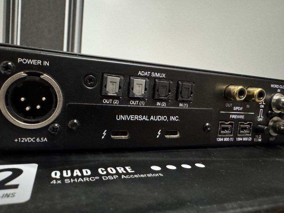 Universal Audio Apollo Quad de segunda mano · Foto 3 de 3 · Madrid · 900 €