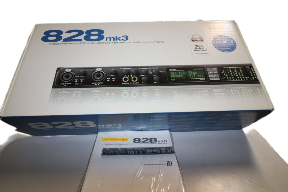 MOTU 828 mk3 Hybrid de segunda mano · Foto 2 de 2 · Madrid · 350 €