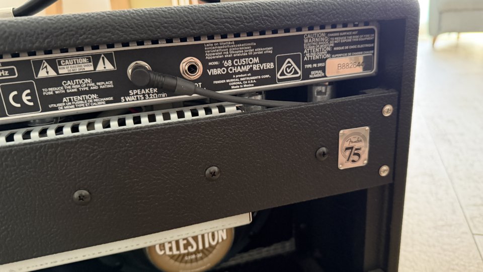 Fender 68 Custom Vibro Champ Reverb de segunda mano · Foto 7 de 9 · Madrid · 800 €