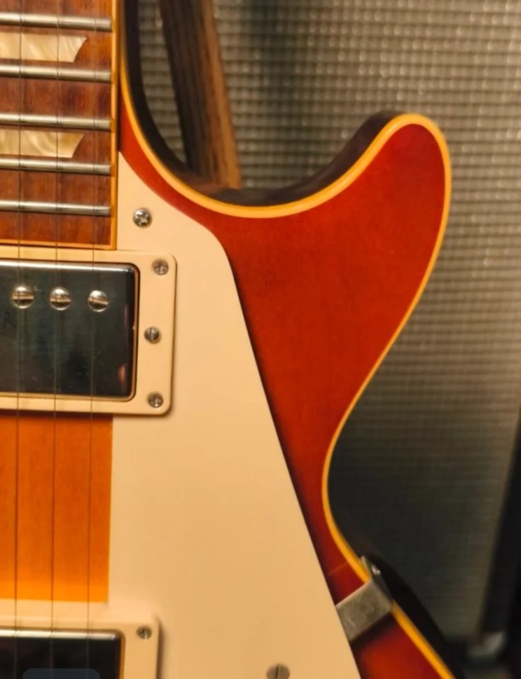 Gibson Les Paul Stabdard Historic R0 Tea Burst 4,1 kg de segunda mano · Foto 3 de 9 · Barcelona · 4750 €