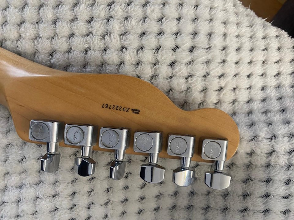 FENDER TELECASTER AMERICAN STANDARD 2009 + estuche duro