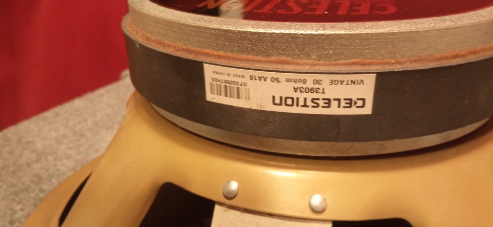 Celestion Vintage 30 8ohms de segunda mano · Foto 4 de 4 · Lugo · 70 €