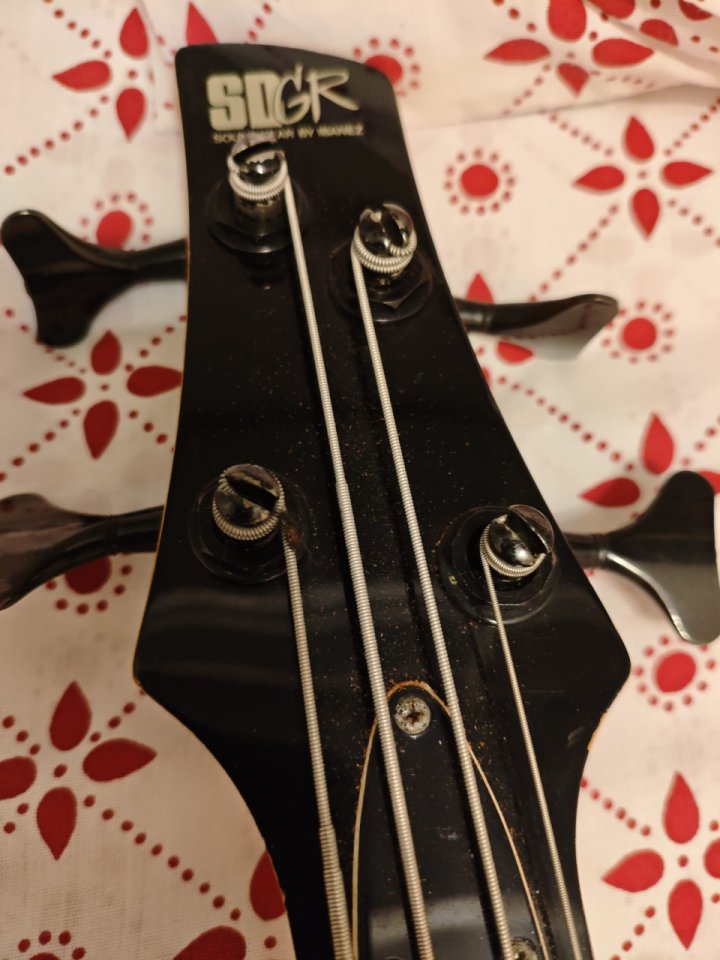 Ibanez SoundGear SR300 Korea 90s de segunda mano · Foto 4 de 4 · Barcelona · 199 €