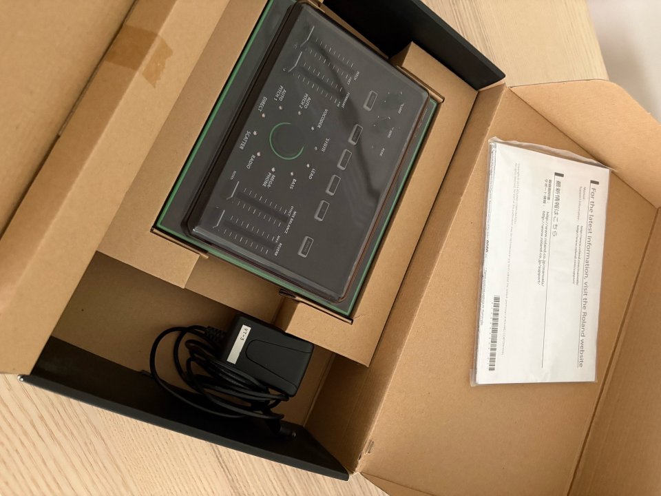 Roland Vt-3 + Decksaver de segunda mano · Foto 5 de 6 · Madrid · 200 €