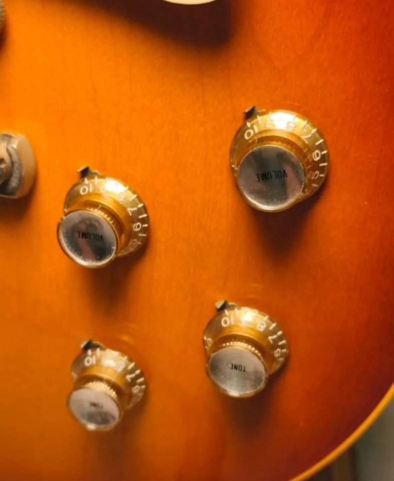 Gibson Les Paul Stabdard Historic R0 Tea Burst 4,1 kg de segunda mano · Foto 5 de 9 · Barcelona · 4750 €