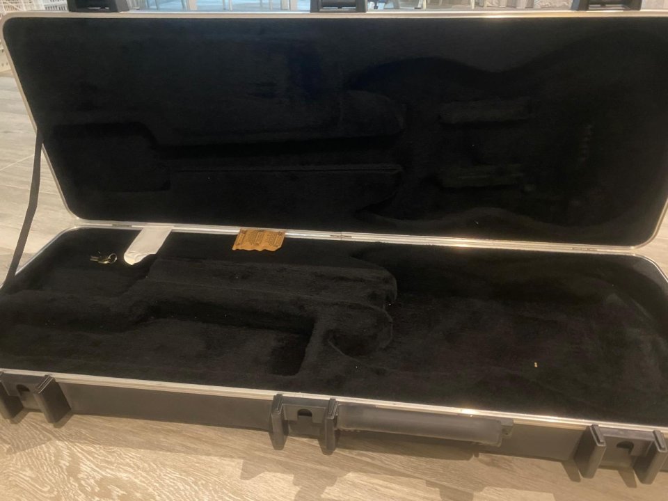 FENDER TELECASTER AMERICAN STANDARD 2009 + estuche duro