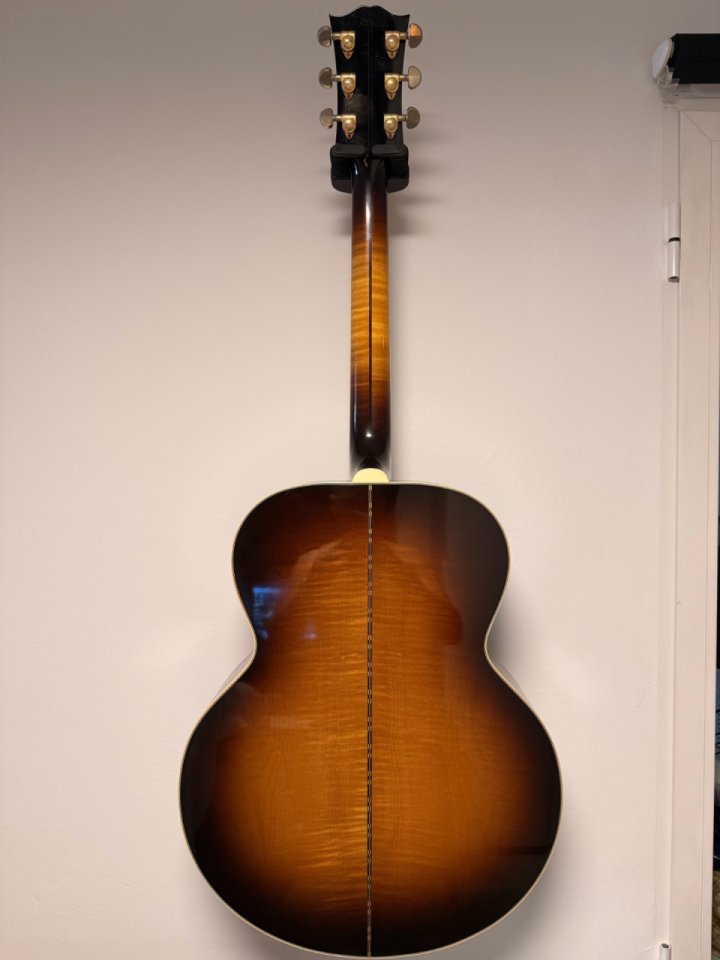 Gibson SJ200 Standard 2016 Sunburst de segunda mano · Foto 2 de 4 · Cádiz · 3600 €