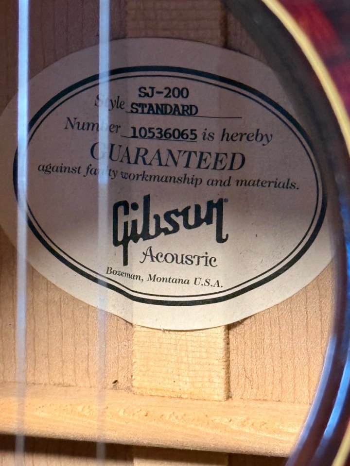 Gibson SJ200 Standard 2016 Sunburst de segunda mano · Foto 3 de 4 · Cádiz · 3600 €