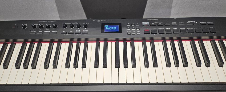 Roland RD88-EX como nuevo, 3 meses de segunda mano · Foto 5 de 8 · La Rioja · 800 €
