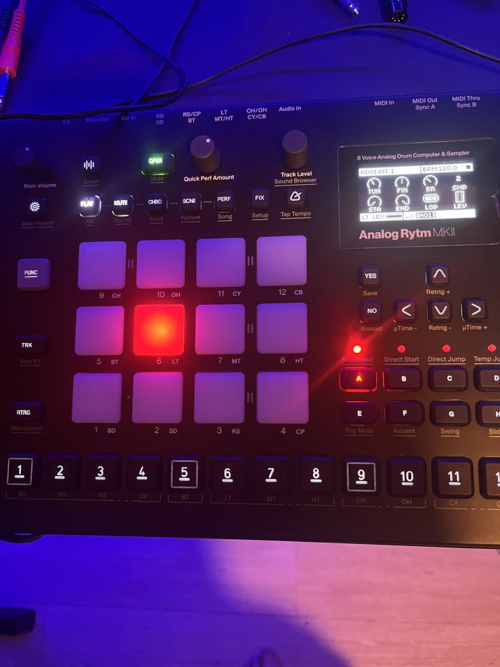 Elektron analog rytm mkII black edition de segunda mano · Foto 1 de 10 · Barcelona · 1200 €