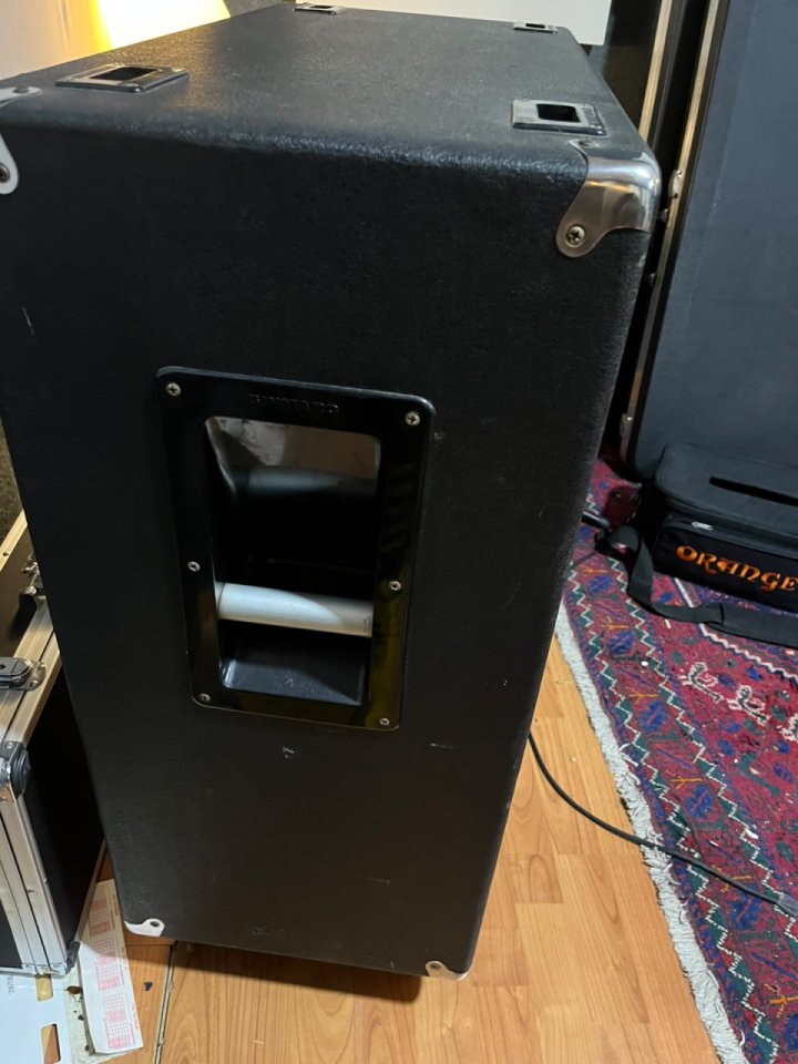 Vendo Pantalla Sinmarc 4x12 de segunda mano · Foto 3 de 4 · Alicante · 340 €