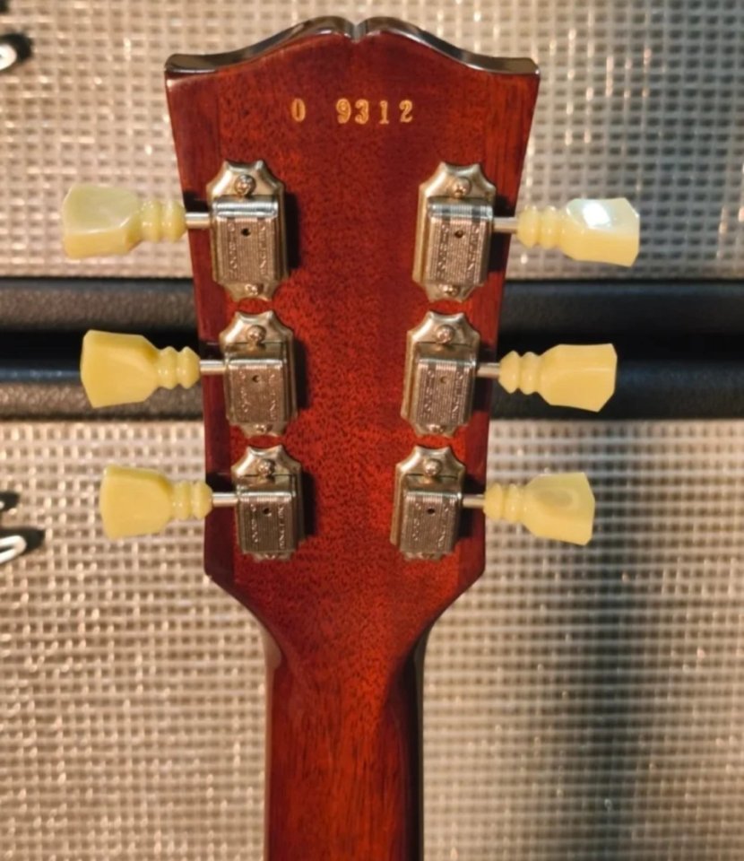 Gibson Les Paul Stabdard Historic R0 Tea Burst 4,1 kg de segunda mano · Foto 8 de 9 · Barcelona · 4750 €