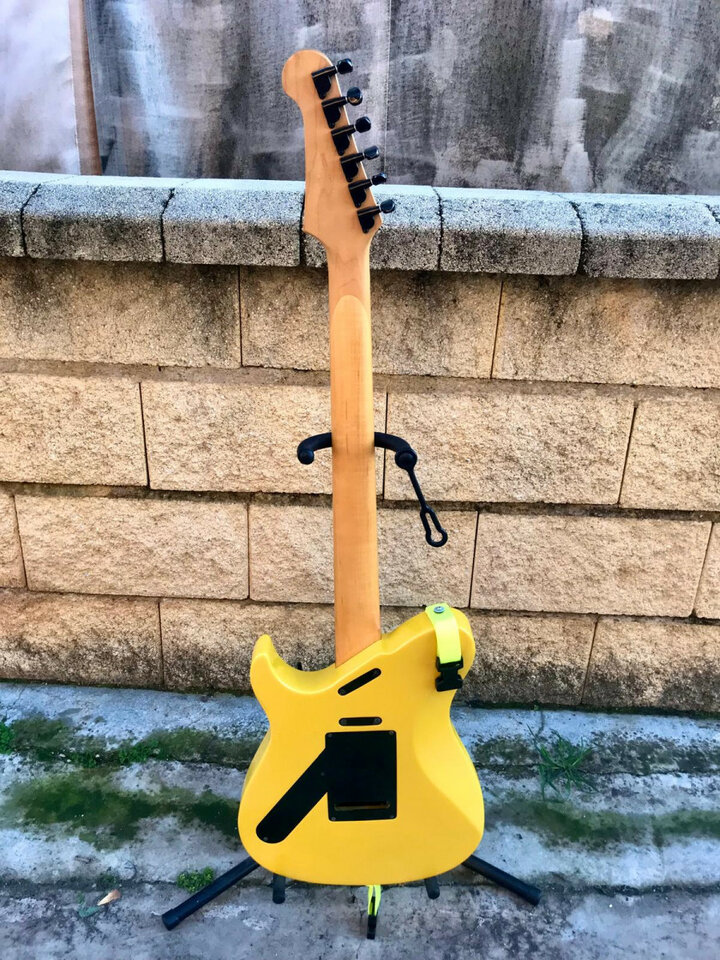 Yamaha Pacifica 1221