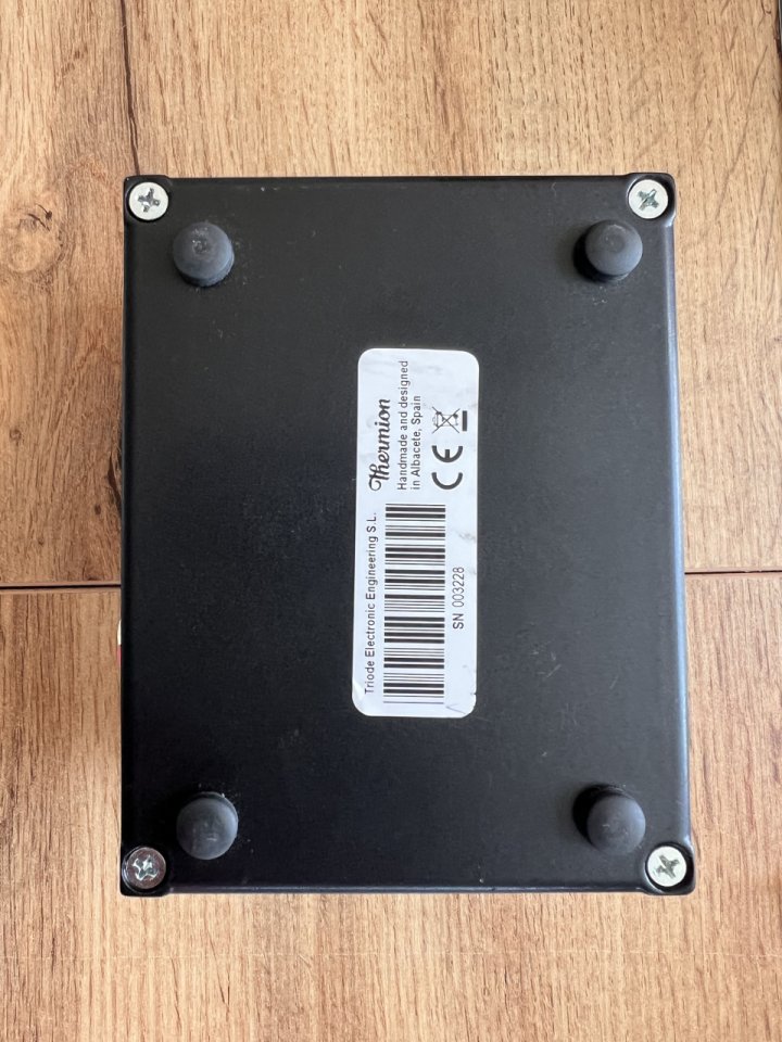 Vendo pedal Thermion Breakthru Distortion 165 € de segunda mano · Foto 6 de 8 · Ourense · 165 €