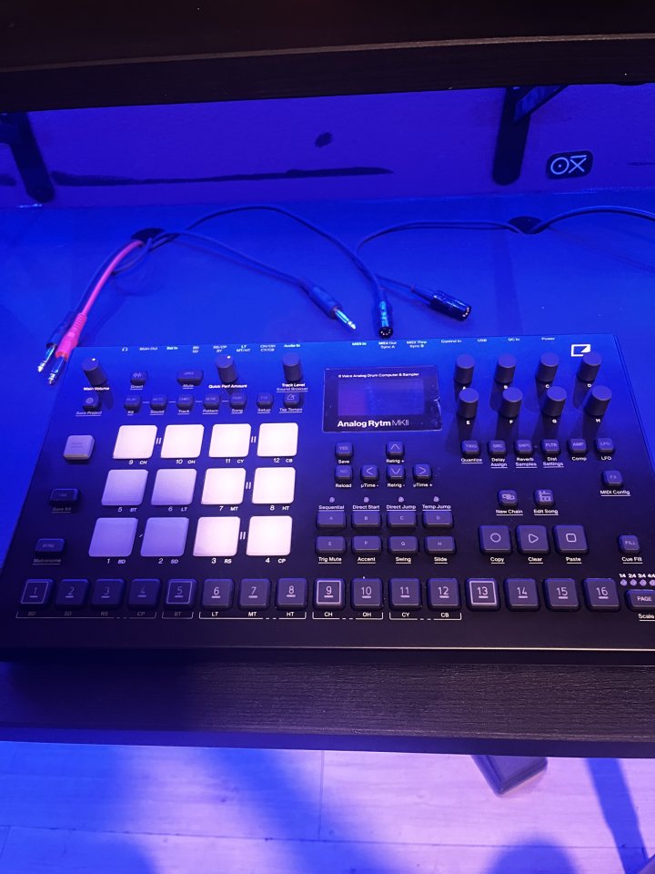Elektron analog rytm mkII black edition de segunda mano · Foto 2 de 10 · Barcelona · 1200 €
