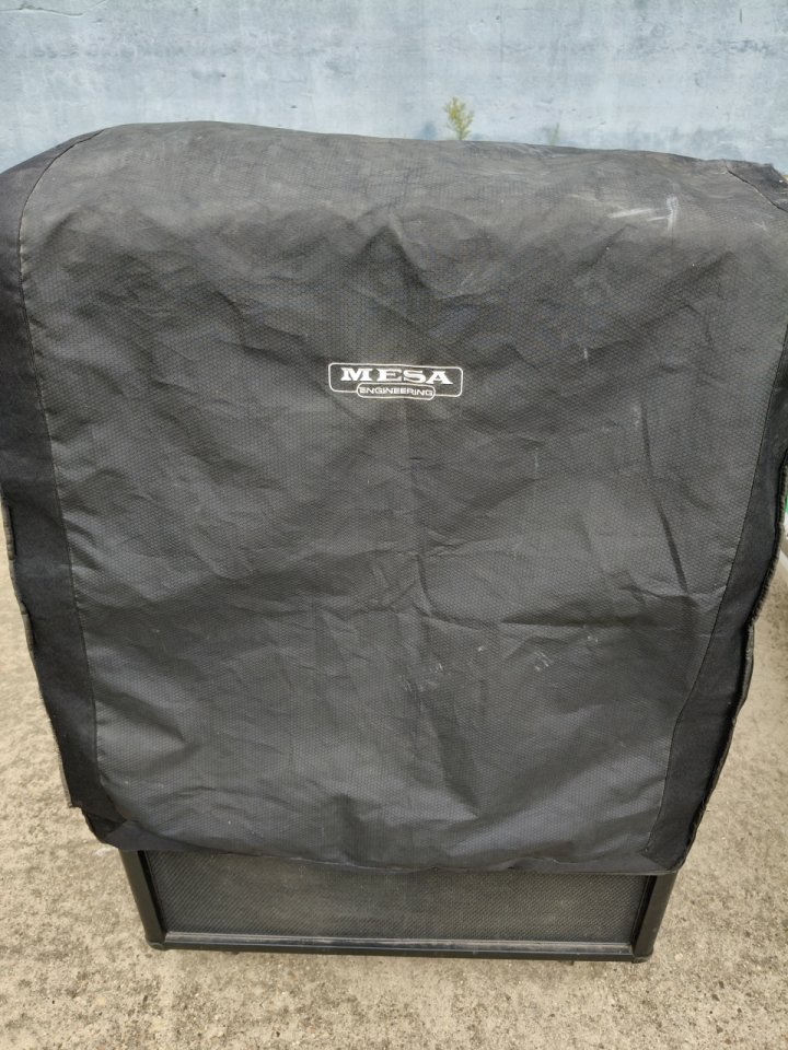 Pantalla Mesa Boogie 4x12 Rectifier Standard Oversize (4FB) + Funda Original de segunda mano · Foto 5 de 6 · León · 900 €