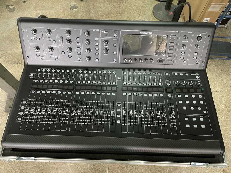 MIDAS M32 Live + Case