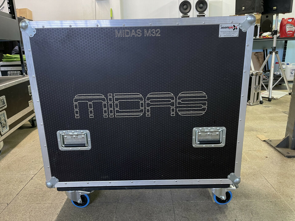 MIDAS M32 Live + Case