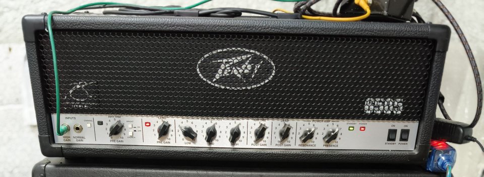 Pack Brutal: Cabezal Peavey 6505 (120W) + Pantalla Mesa Boogie 4x12 Oversize de segunda mano · Foto 2 de 10 · León · 1700 €