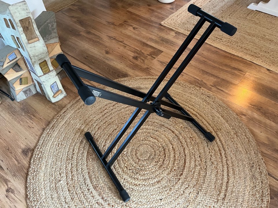 Soporte para teclado K&M 18993 Rick 20 Black de segunda mano · Foto 3 de 9 · Alicante · 50 €