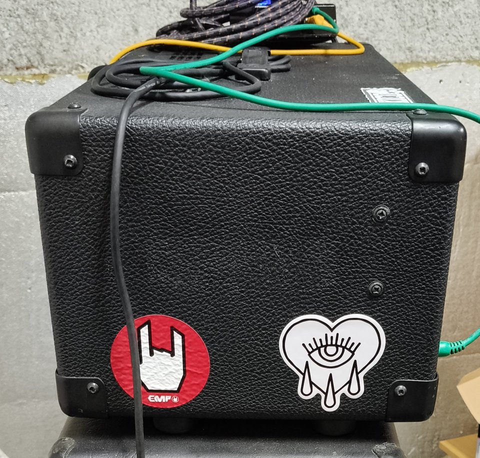 Pack Brutal: Cabezal Peavey 6505 (120W) + Pantalla Mesa Boogie 4x12 Oversize de segunda mano · Foto 4 de 10 · León · 1700 €