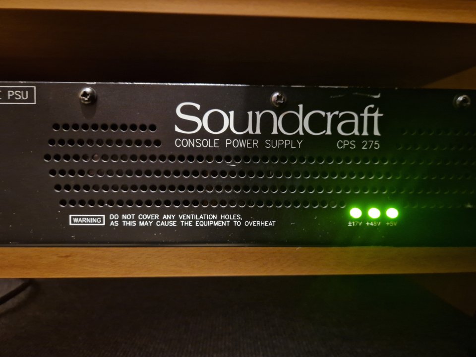 Soundcraft Ghost 32 con la modificación de Creation Audio Labs de segunda mano · Foto 7 de 7 · Madrid · 3500 €