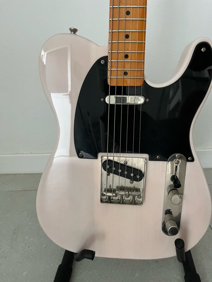 Squier Classic Vibe 50’s Telecaster de segunda mano · Foto 6 de 10 · SC Tenerife · 350 €
