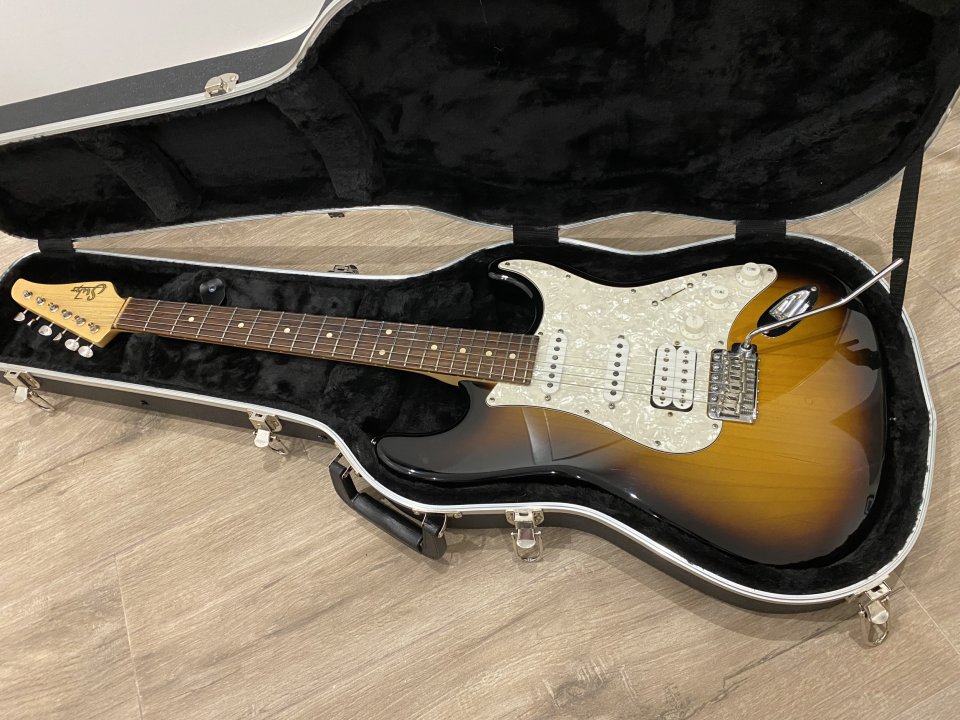 Suhr Classic S —- REBAJÒN