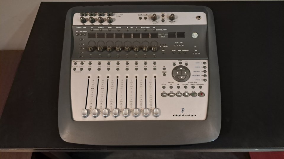 Digi 002 Mesa de Mezclas digital