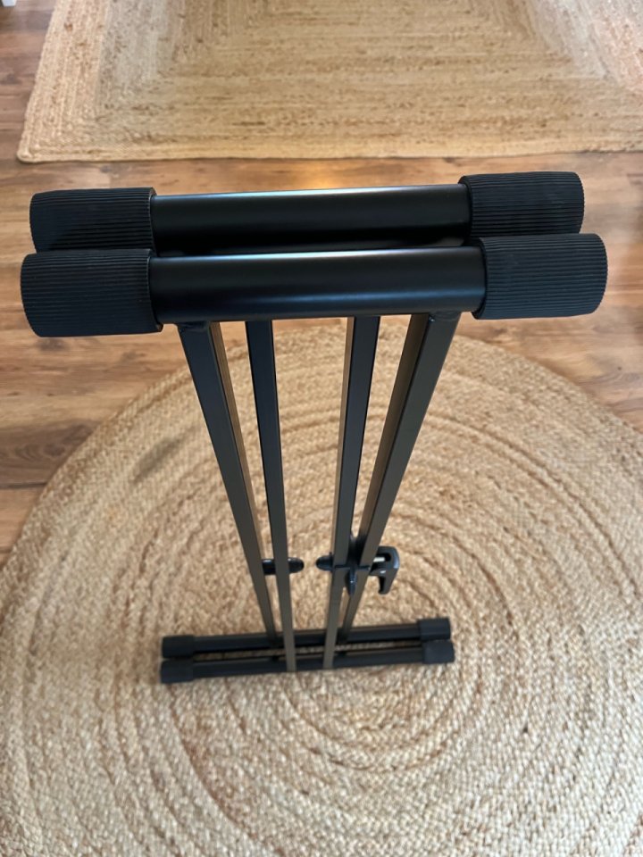 Soporte para teclado K&M 18993 Rick 20 Black de segunda mano · Foto 6 de 9 · Alicante · 50 €