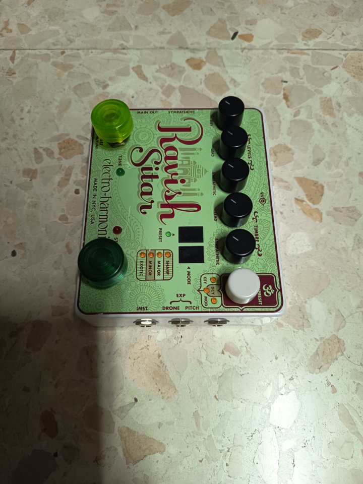 Electro Harmonix Ravish Sitar ENVIO INCLUIDO de segunda mano · Foto 2 de 7 · Córdoba · 175 €