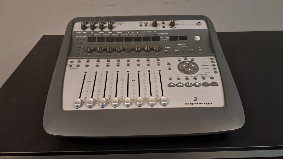 Digi 002 Mesa de Mezclas digital