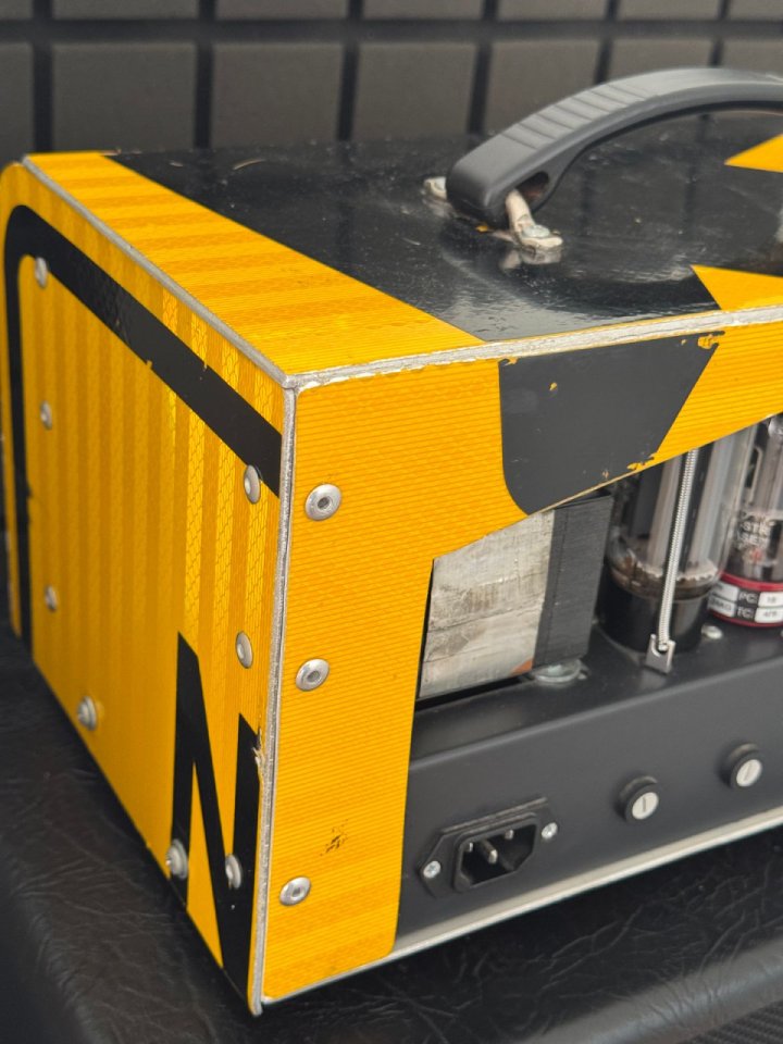 Analog Outfitters "Road Amp" 20w de segunda mano · Foto 5 de 6 · Tarragona · 950 €