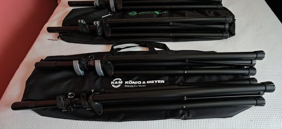 Konig & Meyer 21459 pies altavoz aluminio + bolsa de segunda mano · Foto 1 de 7 · Lugo · 100 €