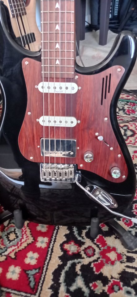 Magneto US4300 // Vídeo//